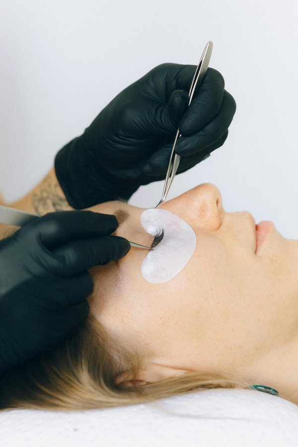 Formation extension de cils : devenez experte en ligne facilement
